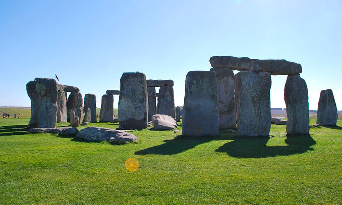 Cattedrale del Neolitico, sono le pietre sospese di Stonehenge